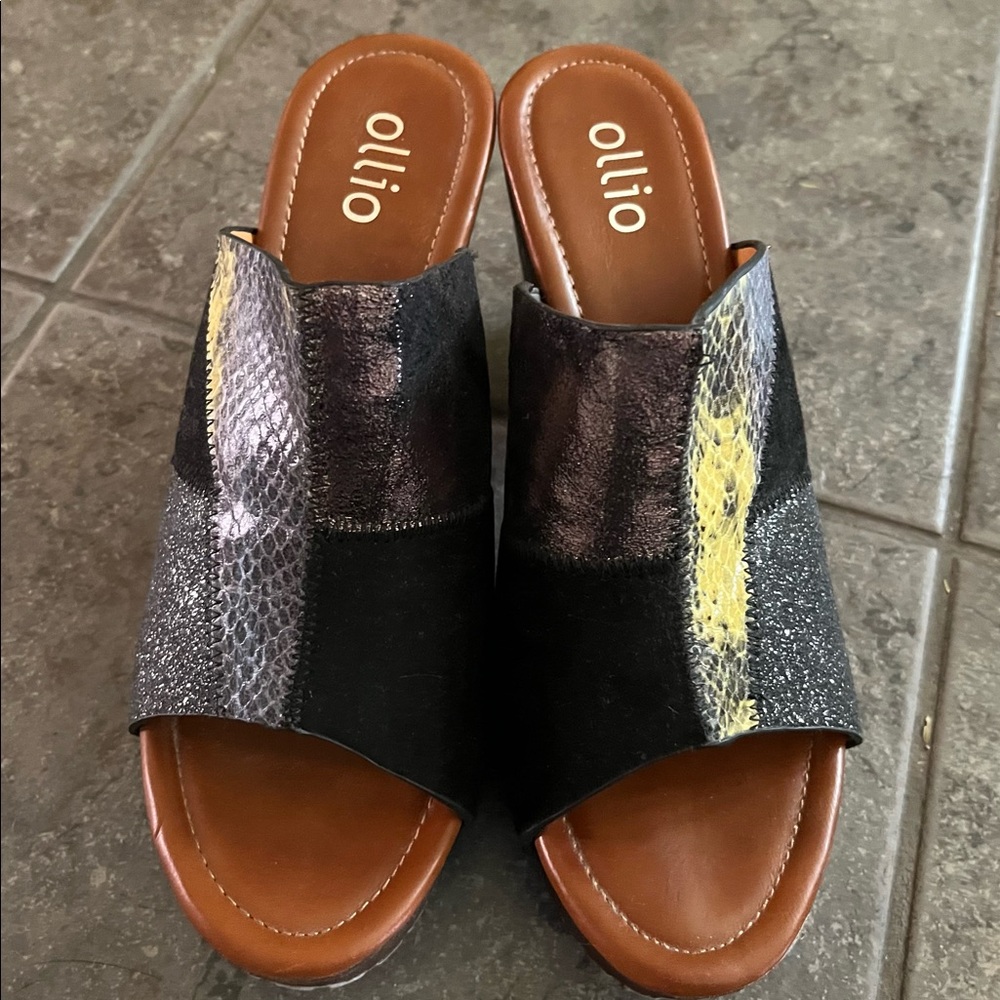 Like New - Size 9 platform heels